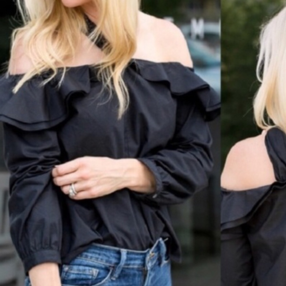 J. Crew Black Off-The-Shoulder Top❤️